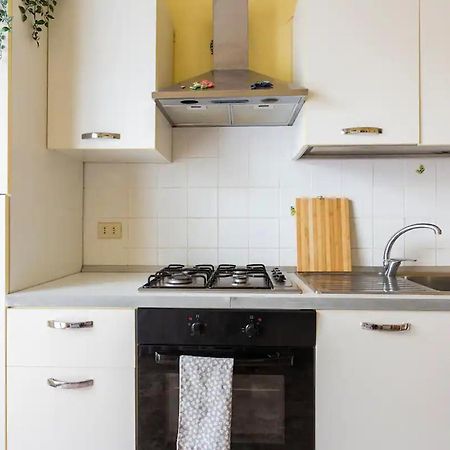 Top Floor Apartment Near Historic Fortino Catania Luaran gambar