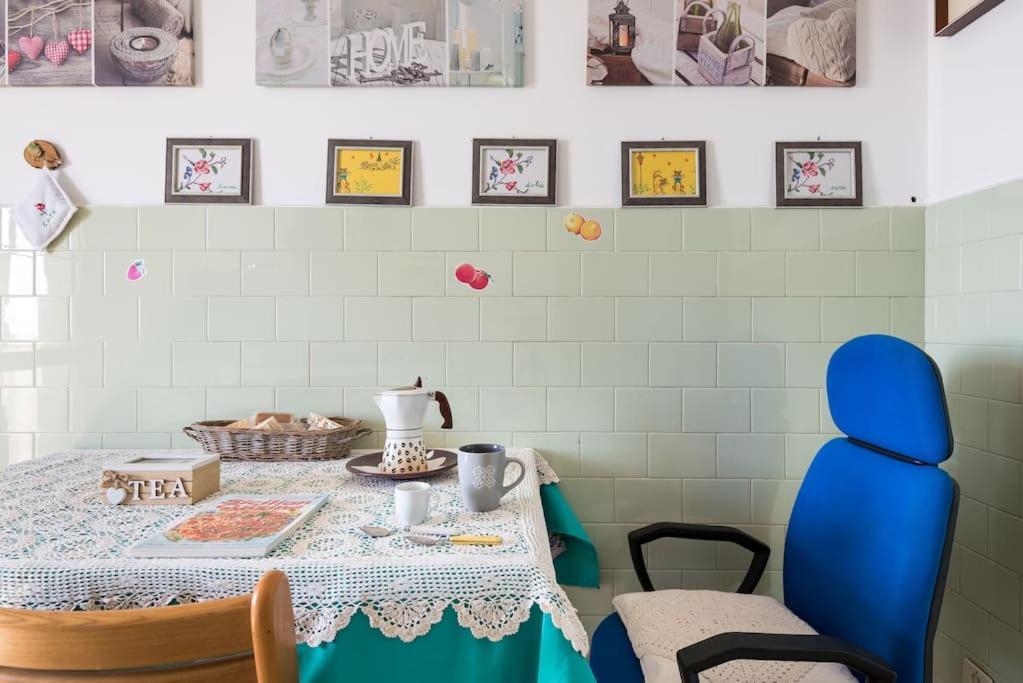 Top Floor Apartment Near Historic Fortino Catania Luaran gambar