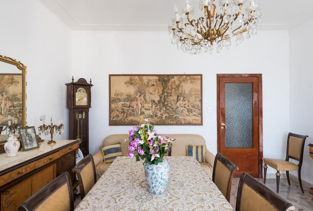 Top Floor Apartment Near Historic Fortino Catania Luaran gambar