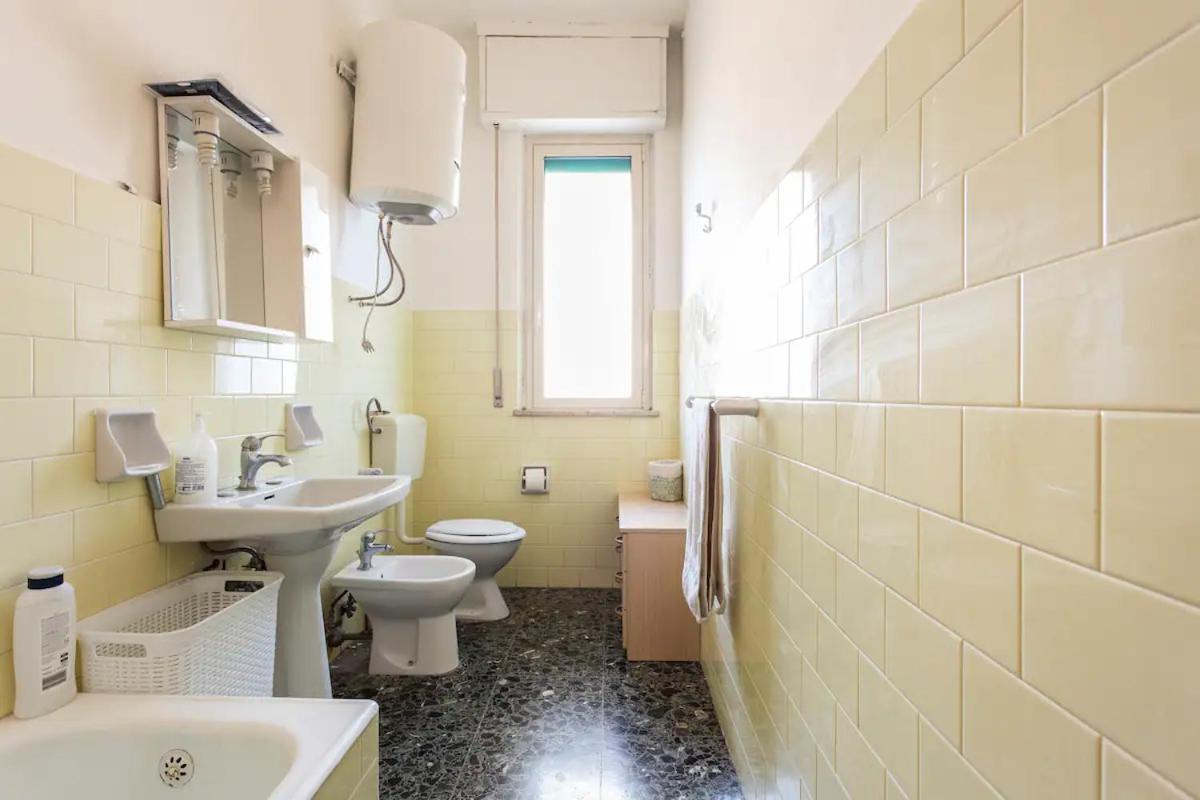 Top Floor Apartment Near Historic Fortino Catania Luaran gambar