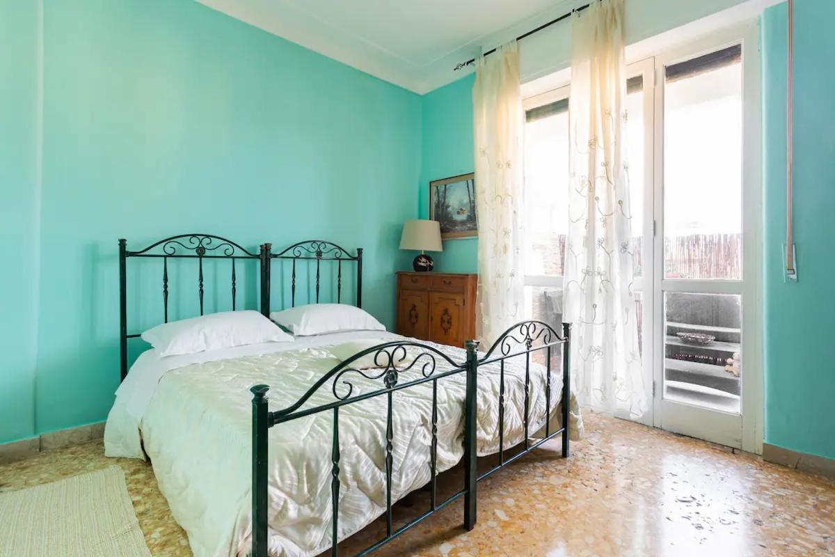 Top Floor Apartment Near Historic Fortino Catania Luaran gambar